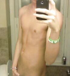 Mirror Selfies Continued Gay Boys Porn Refelct 