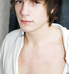 BL Mendoza Cute Boy Porn Pics 