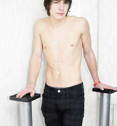 BL Mendoza Cute Boy Porn Pics 