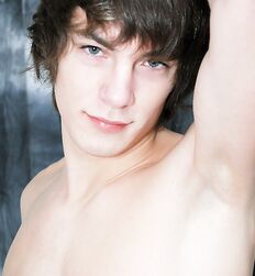 BL Mendoza Cute Boy Porn Pics 