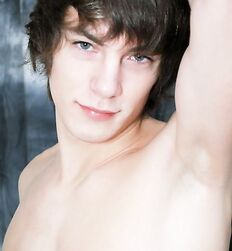 BL Mendoza Cute Boy Porn Pics 