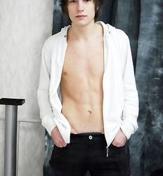 BL Mendoza Cute Boy Porn Pics 