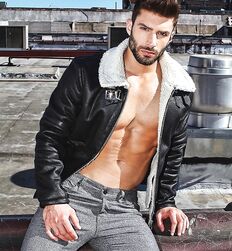 Bogosses et Minets Jock Men Hung Body Gay Porn 
