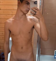 September twinks hardon cocks gay porn 