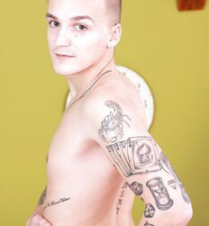 HighRes Gay Porn - Dom Cumming Solo 