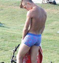 Beautiful boys wonder twink tube fun 