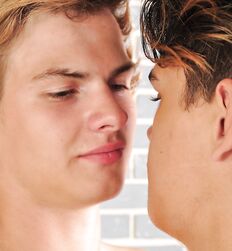 Heisse boys befriedigen sich gegenseitig porn 