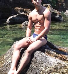 youngs in pool fun and sports twink jock shirtless gaytube 