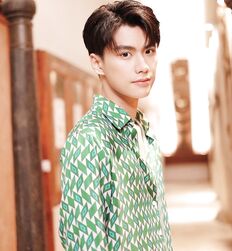 Handsome Asians for a Monday