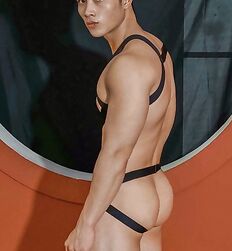 Handsome Asians for a Monday 