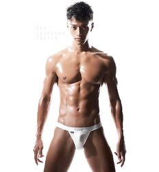 Handsome Asians for a Monday 