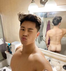 Handsome Asians for a Monday 