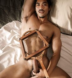 Handsome Asians for a Monday 