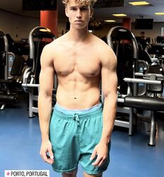 MAXIMILIAN HERRMANN (MAXI VON MATTERHORN) - GERMAN MODEL GAYTUBE 