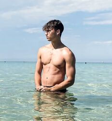 MAXIMILIAN HERRMANN (MAXI VON MATTERHORN) - GERMAN MODEL GAYTUBE 
