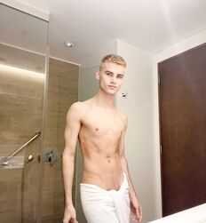 Not A Meatles Monday Beautiful Smooth Twinks Transformatiom 