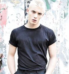 Not A Meatles Monday Beautiful Smooth Twinks Transformatiom 