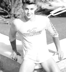 Not A Meatles Monday Beautiful Smooth Twinks Transformatiom 