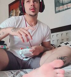 slurp feet twinks twink tube boys
