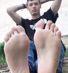 slurp feet twinks twink tube boys 