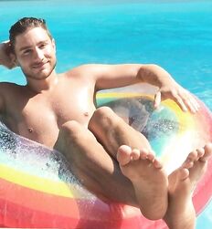 slurp feet twinks twink tube boys 