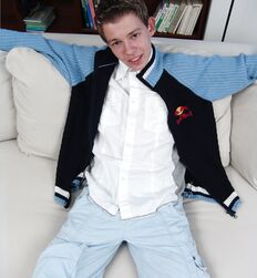 Twink Jaro get naked for cumming solo Twink Porn Tube