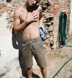 Jacub's wet long gardenhose solo Porn Tube 