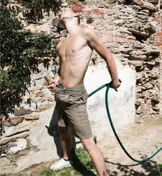 Jacub's wet long gardenhose solo Porn Tube 