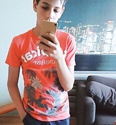 Vario twink guys selfie porn tube gay 