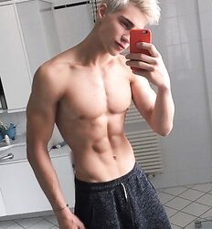 How to play the game twink tube guys game 