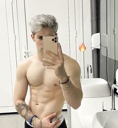 How to play the game twink tube guys game 