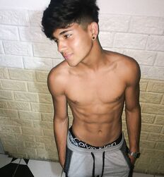 How to play the game twink tube guys game 