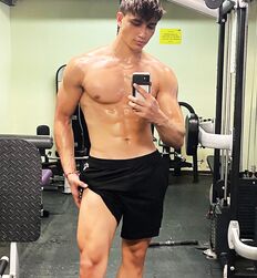 How to play the game twink tube guys game 