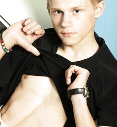 19 Nitten - Yuliy Gay Twink Porn