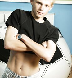 19 Nitten - Yuliy Gay Twink Porn 