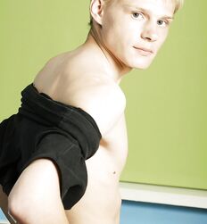 19 Nitten - Yuliy Gay Twink Porn 