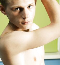 19 Nitten - Yuliy Gay Twink Porn 