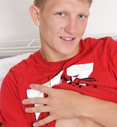 HighRes Gay Porn - Joseph First Solo 