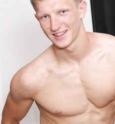 HighRes Gay Porn - Joseph First Solo 
