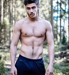 JORGE DEL RIO ROMERO - SPANISH MODEL 