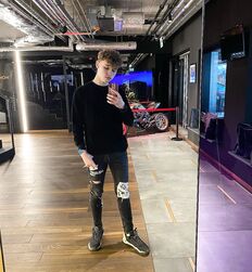 Issac Ukrainian guy twink porn 