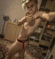 Issac Ukrainian guy twink porn 