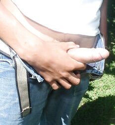 Roberto Sexy Twink Posing Gay Porn Tube 