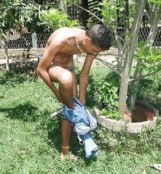 Roberto Sexy Twink Posing Gay Porn Tube 