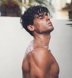 DANIEL ILLESCAS - SPANISH MODEL 