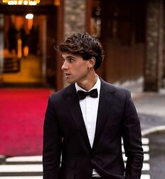 DANIEL ILLESCAS - SPANISH MODEL 