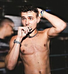 sexy and hunk twink guys porn shirtless 