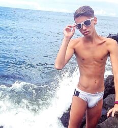 Beach Gay Boys Tube 