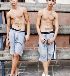 Shirtless Gay Boys Twink Tube Nice 