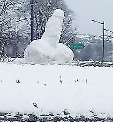 Sexy Snowman Winter Twink Tube Fun 